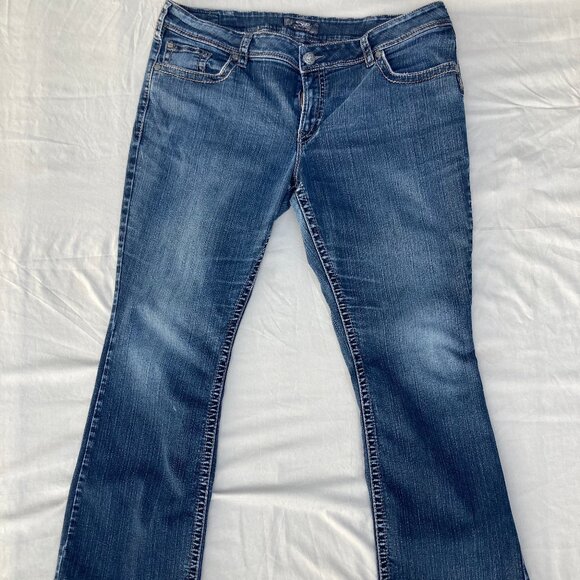 Silver Suki Surplus Women's Bootcut Jeans - Gently Used - Plus Size 22 - Picture 1 of 9